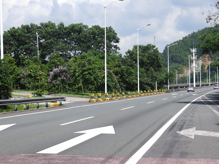 道路（lù）標線